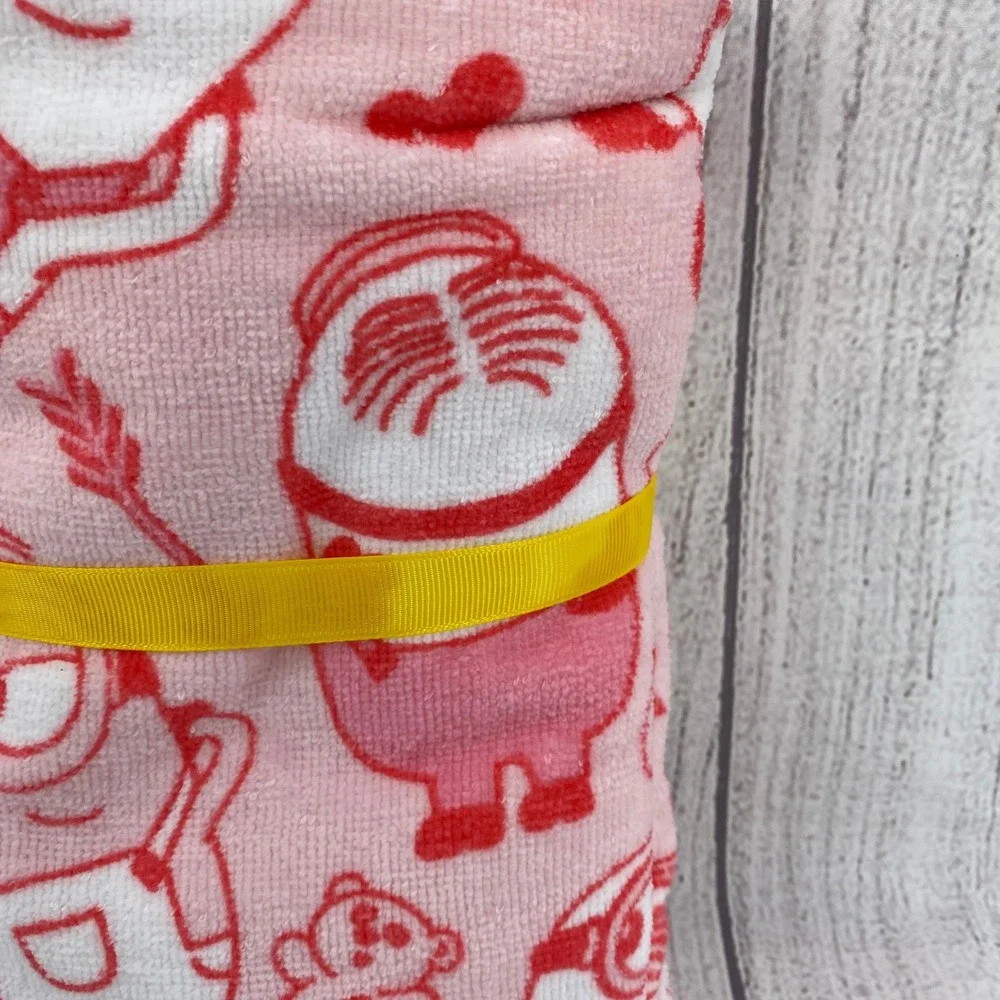 Minions Hand Towel (Set of 2) Pink Valentine Heart Despicable Me Cupid Cartoon